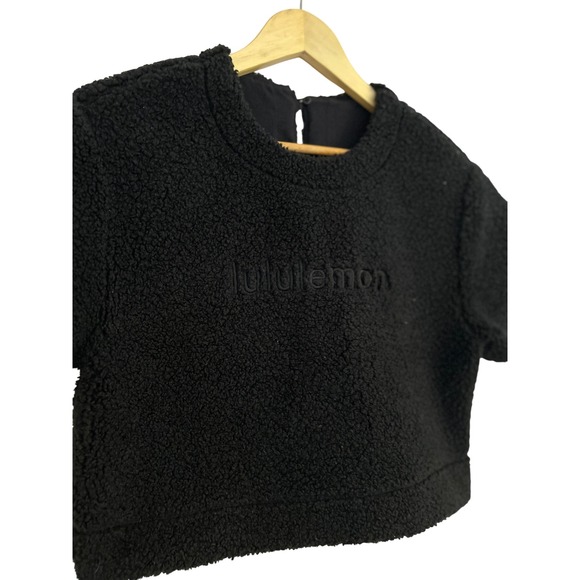 Lululemon Textured Fleece Embroidered Logo Cropped T Shirt Black Size 6 - Picture 6 of 8